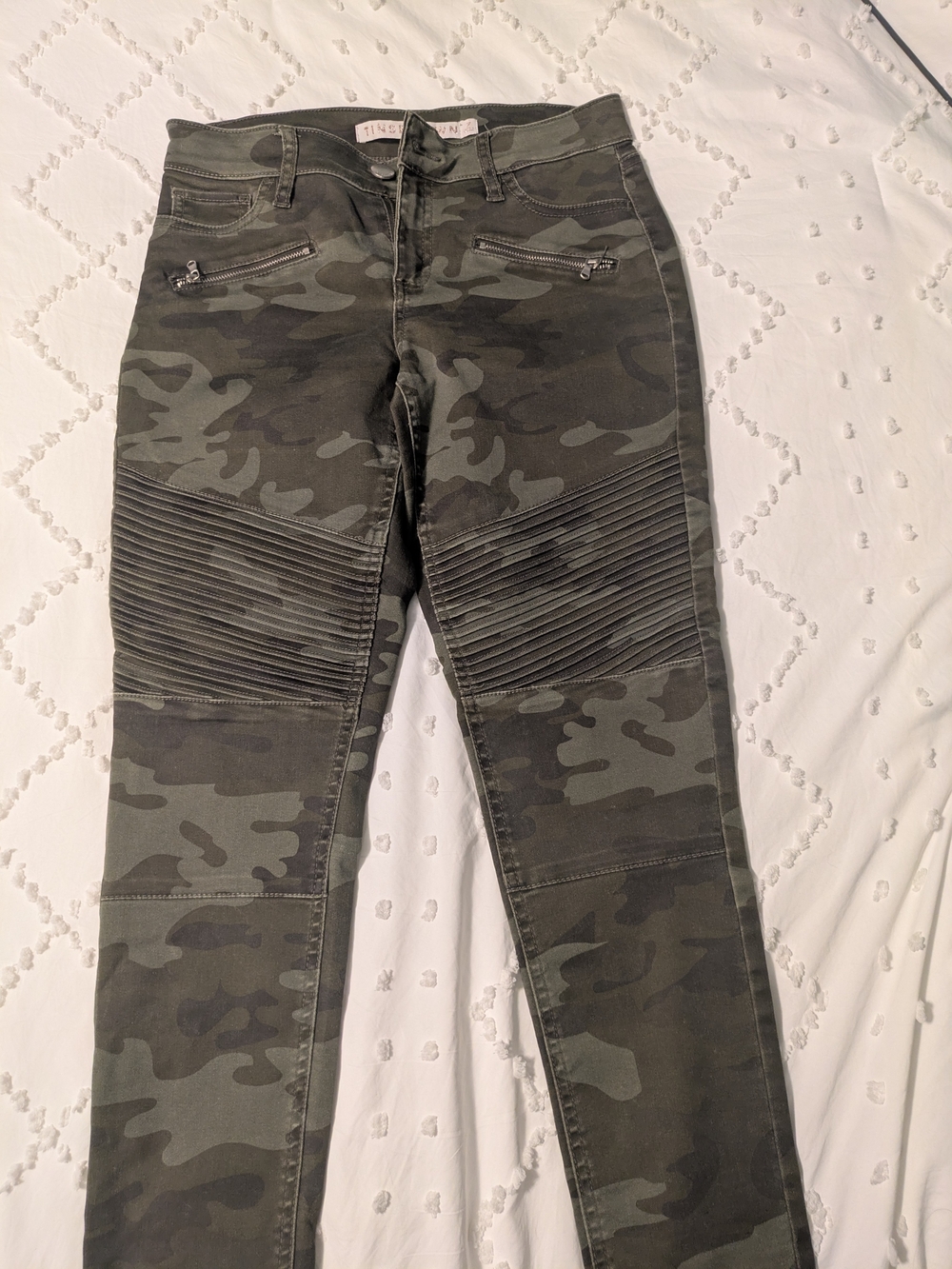 Tinseltown Olive Camo Moto Skinny Pants